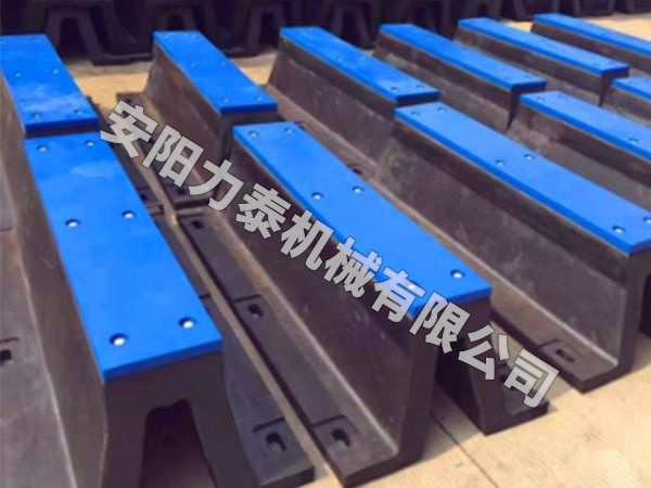 護舷貼面闆